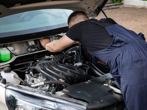 how to extend the lifespan of your car battery