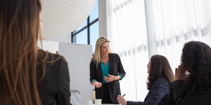 how to handle workplace conflicts like a great leader