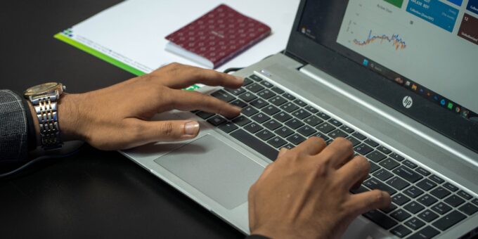 how to build a successful affiliate marketing website